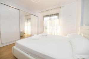 Thomas Apartment 1