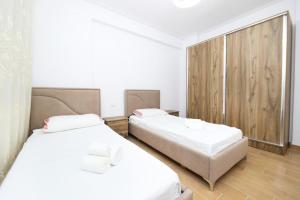 Thomas Apartment 1