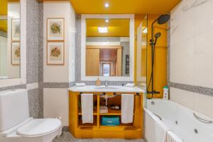 Deluxe Condominium with Ocean View