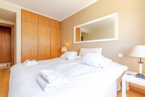 Deluxe Condominium with Ocean View