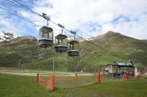 Résidence Villaret - Studio 4 personnes aux Ménuires avec vue sur la montagne MAE-5064