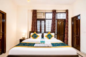 Stay Blessed Ganga View Apartments - 3BHK & 1BHK, Tapovan, near Ganga and Laxman Jhula Rishikesh