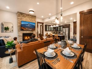 106 Blackstone Mountain Marvel! condo
