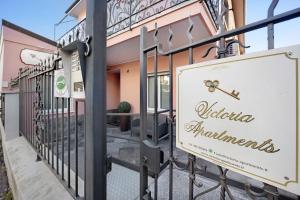 Victoria Apartments Fil Rouge