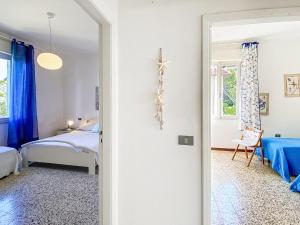 Apartment Al mare piano terra-2 by Interhome