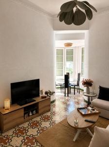 Van Gogh Flat By La Gobernanta