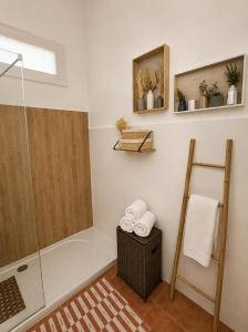 Van Gogh Flat By La Gobernanta
