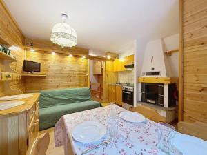 Apartment Monti Pallidi-2 by Interhome
