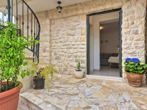 Holiday Home Mate by Interhome