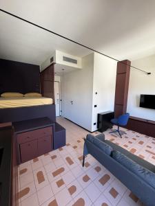 Moderno Monolocale con Balcone e Parcheggio 207