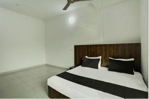 Hotel O Rajhans