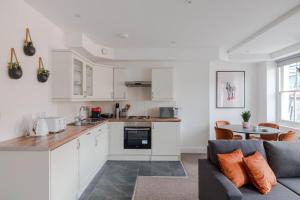 1-Bed Fitzrovia Flat - West End - Sleeps 4