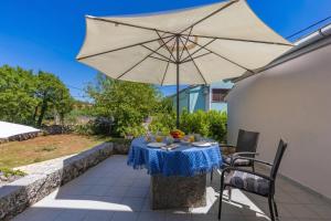 Pool House Franjo - Happy Rentals