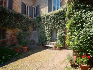 Dimora Storica - Balcone & Parcheggio Privato
