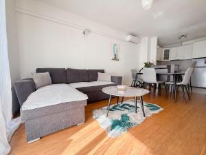 Viamis Apartment 10 Min Walk to Center
