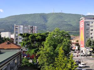 Urban Living near City Park & Bohemian Street