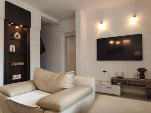 Urban Living near City Park & Bohemian Street