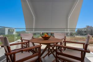 Danae Luxurious Residences- 4 min walk from beach