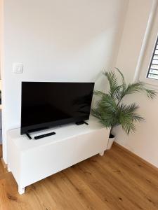 Lent Riverside Apartment