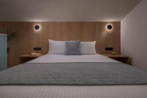 Danae Luxurious Residences- 4 min walk from beach