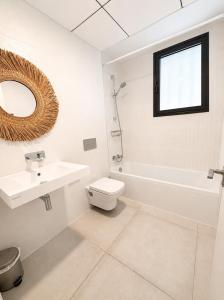 Modern Luxury Villa with African Decor - Sea view and Golf Course