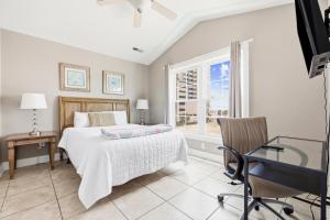 4BR Home Steps to Beach | Sleeps 8 | Myrtle Beach