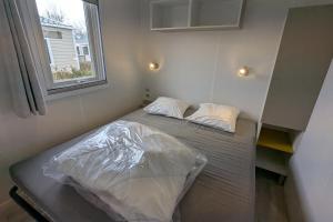 Beautiful 3-bedroom mobil home - near the beach