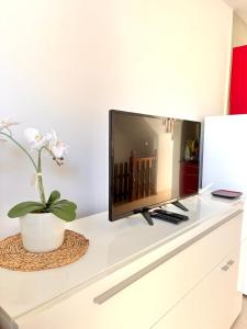 Sunny terrace duplex apartment 2 bedrooms