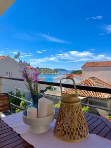 villa White