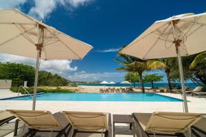 Oceanfront Penthouse, Playa Dorada Escape