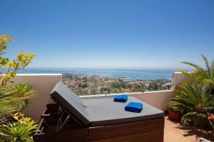 Mediterranean Escape in Benalmádena with Sea Views