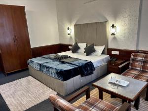 Shanti Cafe - Signature Stays Manali