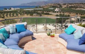 Deluxe Two-Bedroom Apartment With Roof Terrace