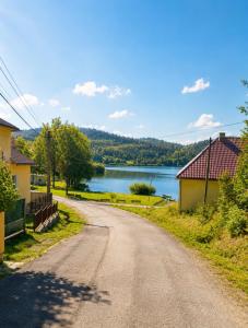 Dom pri Maši - The Lakeside House