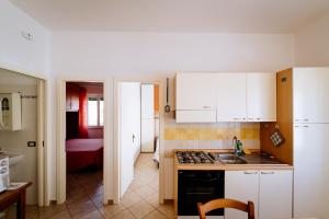 Appartamenti Poli Beach - Via Arenile 8