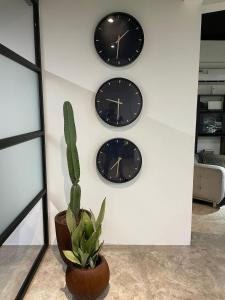 Modern and beautiful 3BD Industrial Loft in Lomas