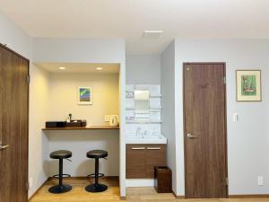 Entire home& M03 10 min to Shinjuku & 1 min walk to subway station & 3 bedrooms & max 9 people