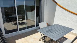 Estudio espectaculares vista mar AV-64