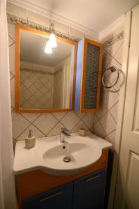 Spacious 2 Bd Balcony Apt in Preveza