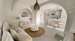 Guesthouse in FIRA, SANTORINI