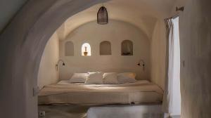 Guesthouse in FIRA, SANTORINI