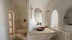 Guesthouse in FIRA, SANTORINI