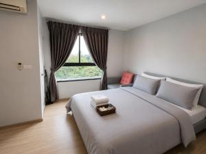 Zcape 1 Condo Cherngtalay Thalang Gym pool Wifi Netflix Walk to All