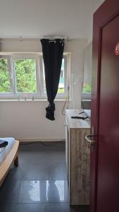Compact room zurich with easy access and near center