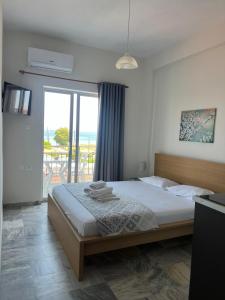 Golden Beach Sea View