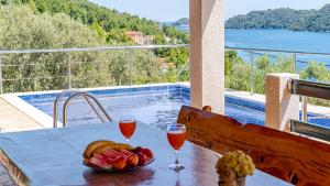 Villa Green by Villas Guide