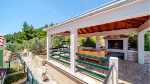 Villa Green by Villas Guide