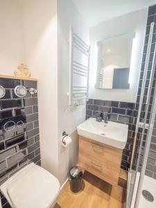 Ferienwohnung-in-Malente-fuer-1-Person-2-OG-mit-Balkon-WLAN-MEDE0201