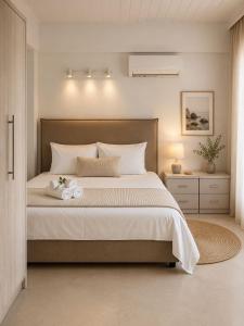 PJ Properties Studio in Sounio steps away from the beach