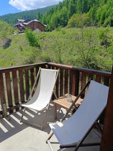 Appart 1800 Puy St Vincent aux pieds des pistes !